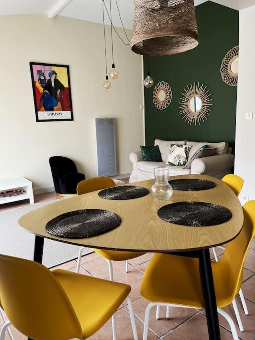 Maison Cosy Avec Parking Gratuit Jarnac Esterno foto